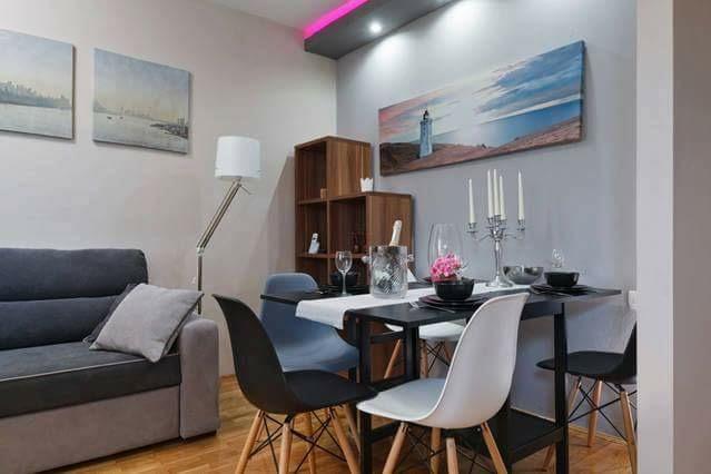 Apartments Romantica 耶塞尼采 外观 照片